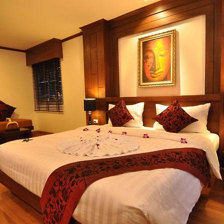 Hemingway'S Hotel Patong Eksteriør billede