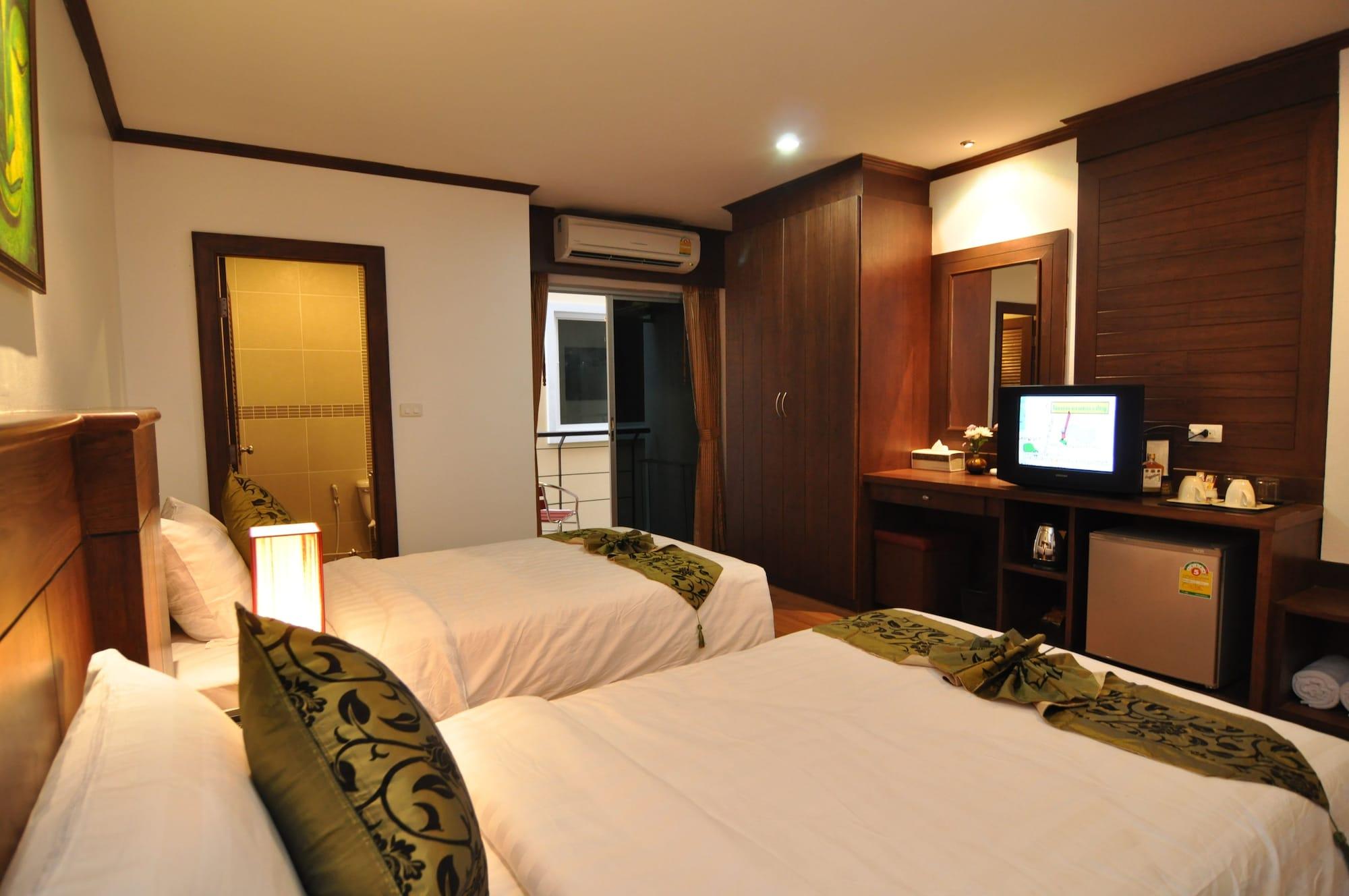 Hemingway'S Hotel Patong Eksteriør billede