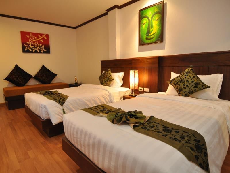 Hemingway'S Hotel Patong Eksteriør billede