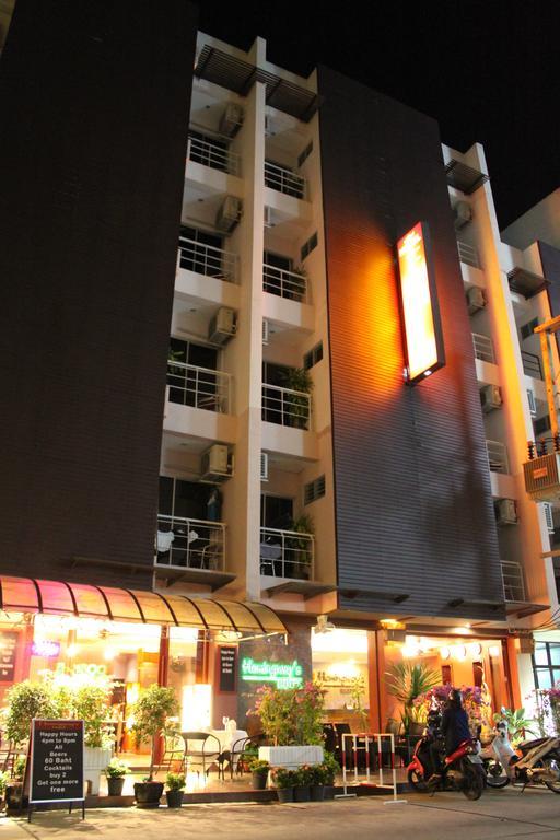 Hemingway'S Hotel Patong Eksteriør billede