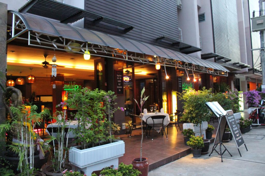 Hemingway'S Hotel Patong Eksteriør billede